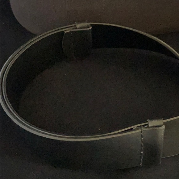 Circular FlowerDesign Buckle Hook Closure Belt. main image 4